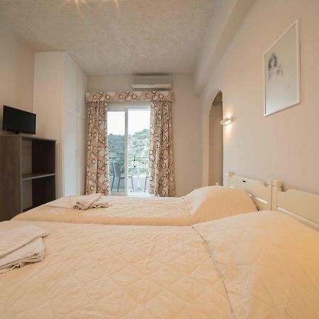 Athena Apartments Agia Galini  Ngoại thất bức ảnh