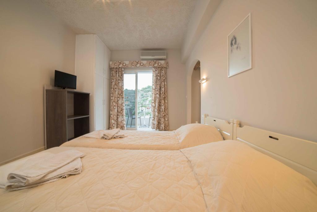 Athena Apartments Agia Galini  Ngoại thất bức ảnh
