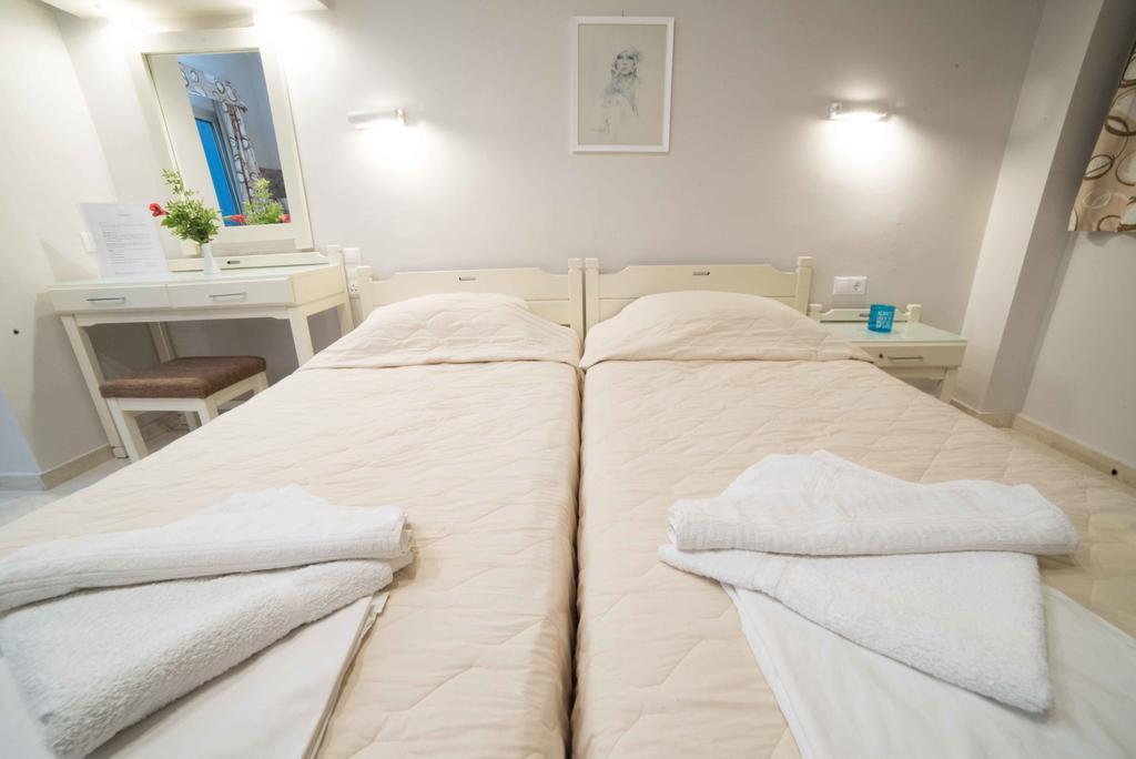 Athena Apartments Agia Galini  Ngoại thất bức ảnh