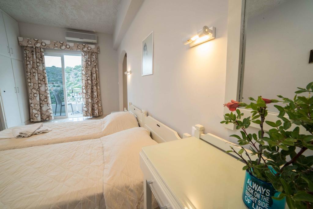Athena Apartments Agia Galini  Ngoại thất bức ảnh
